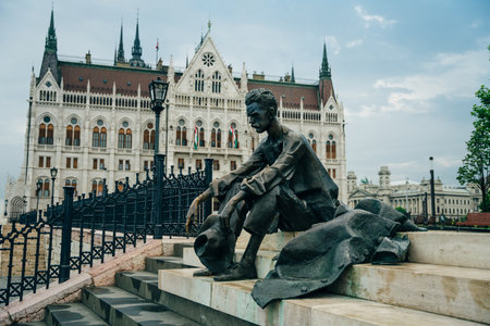 Jozsef Attila szobor in Budapest, Hungary - nov, 2021. High quality photoのeditorial素材