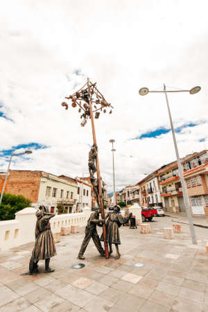 ecuador, Cuenca - december, 2018 old city of conquistadors in Latin America, sculpture.のeditorial素材
