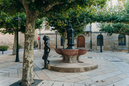 NAVARRETE, LA RIOJA, SPAIN - nov, 2021 Pilgrim arriving in Navarrete, a city along the Camino de Santiago. high quality photoのeditorial素材