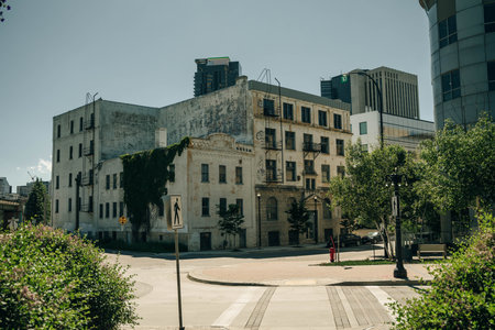 Winnipeg, MB, Canada - June 2022: An empty street in downtown Winnipeg. high quality photoのeditorial素材