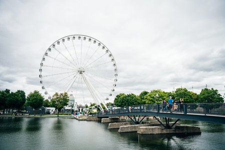 MONTREAL CANADA - Sep 2022 La Grande Roue de Montreal the tallest Ferris wheel in Canada . high quality photoのeditorial素材