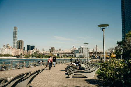 NEW YORK CITY - Sep 2022: View of Manhattan, New York, from Domino Park in Brooklyn. high quality photoのeditorial素材