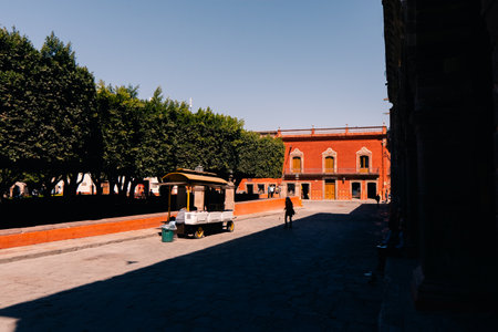 Beautiful streets and colorful facades of San Miguel de Allende in Guanajuato, Mexico - May 2023. High quality photoのeditorial素材