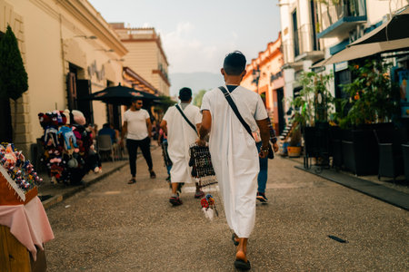 SAN CRISTOBAL, MEXICO- may 2023 Tzotzil Maya people at main waking street of San Cristobal de las casas . high quality photoのeditorial素材