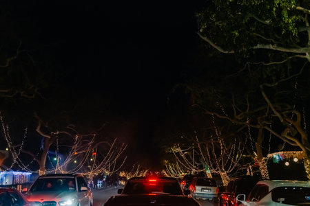 Los Angeles, usa - Dec 2022 Beautiful christmas decoration of American style house. high quality photoのeditorial素材