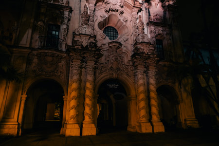 Balboa Parks Casa de Balboa Building at night in San Diego, California - may 2023の写真素材