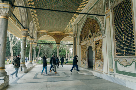 istanbul, Turkiye - January 12th, 2023 Interior decoration with tiles mosaic in Topkapi Palace in Istanbul. High quality photoのeditorial素材