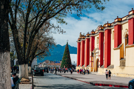SAN CRISTOBAL DE LAS CASAS, MEXICO - MARCH 12, 2024 Cathedral of San Cristobal de las Casas and its main square with people. High quality photoのeditorial素材