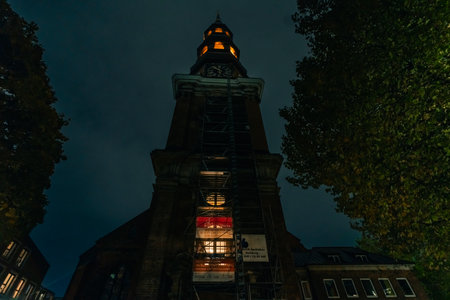 St. Catherines Church at night, Zollkanal, Hamburg, Germany - 1 Oct 2025. High quality photoの写真素材