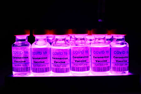 ampoules definitive for the treatments of covid in the worldの写真素材
