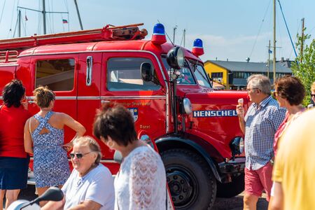 Varel, Germany, July, 28,2019: Vintage cars meet at the Vareler harbor. Various vintage vehicles - car, motorcycle and bus  -Bilderのeditorial素材