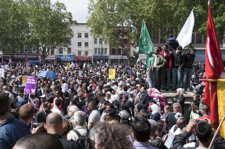 LONDON - JUNE 20: Thousands march in rally against the British National Party and the English Defence League in East London. June 20, 2010 in London, England.のeditorial素材