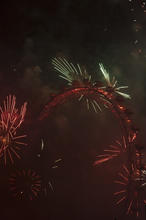 LONDON - JANUARY 01: A massive fireworks show at Westminster mark the beginning of the new year. January 01, 2011 in London, England.のeditorial素材