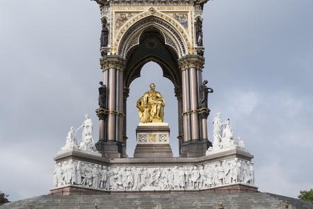 LONDON, UK - SEPTEMBER 15: The Albert Memorial in Kensington Gardens, seen from the front. September 15, 2013 in London.のeditorial素材