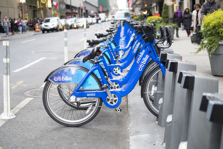 NEW YORK, US - NOVEMBER 23: Row of rental Citybikes. November 23, 2013 in New York.のeditorial素材