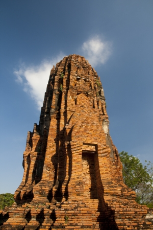 Ages pagoda at historical park, Ayutthaya, Thailand. This ruined pagoda was built around 400 years ago in the Ayutthaya kingdom period.の写真素材