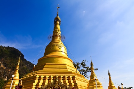Golden Pagoda at Wat sao roi ton. Myanmarの写真素材