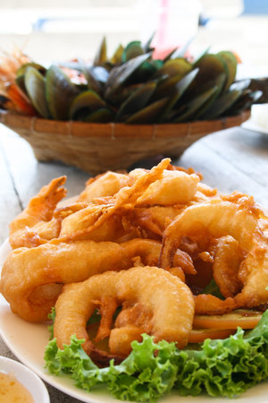 Fried squid and prawn ball 