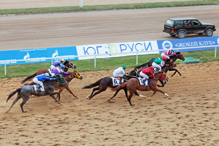 MOSCOW, RUSSIA - JUL 07: The races for the prize of the President of the Russian Federation on Jul 07, 2012 in Moscowのeditorial素材
