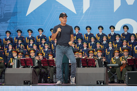 KUBINKA, MOSCOW OBLAST, RUSSIA - JUN 19, 2015: The Oleg Gazmanov - Russian pop singer, composer and poet, specializing in patriotic songs at the closing ceremony of the International military-technical forum ARMY-2015 in military-Patriotic parkのeditorial素材