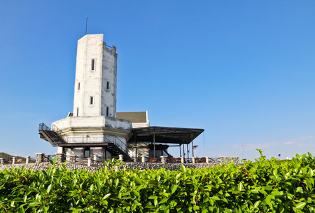 white old house with blue skyのeditorial素材