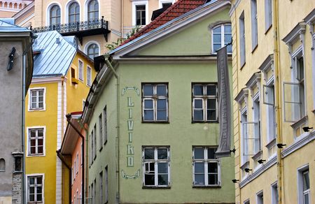 A street scene in the old city Tallinn, Estoniaの写真素材