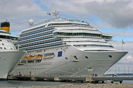 Cruise Liners on the jettyの写真素材