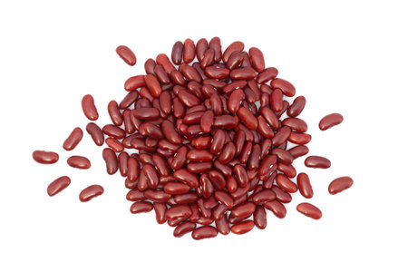 Red kidney beans isolated on white backgroundの写真素材