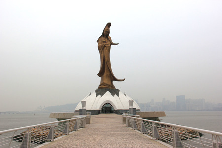 The Bronze Statue of Goddess Kun Iam, a Buddhist Deity of Mercy, situated on a man-made island in Macauのeditorial素材
