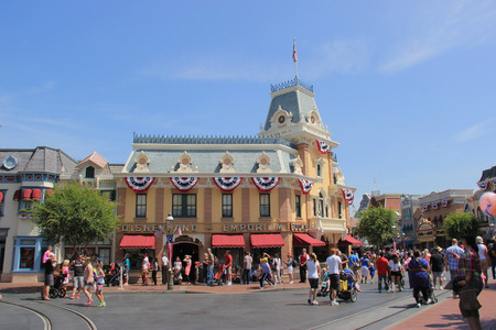 Anaheim, California, USA - May 30, 2014: Main Street, U.S.A., the first area guests see when they enter Disneyland Park, is created from Walt Disneyのeditorial素材