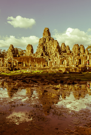 SIEM REAP,CAMBODIA-NOVEMBER 30 : Tourist visiting Prasat Bayon  in Siem Reap ,Cambodia on November 30,2015.Prasat Bayon is tourist attraction in Angkor Thom.のeditorial素材