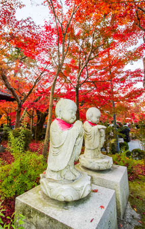 Buddhist novices sculpture in Eikando Zenrinji temple,Kyoto.のeditorial素材