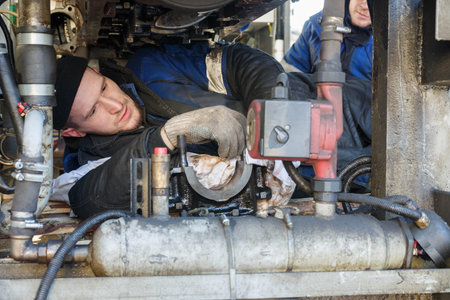 Repair of a diesel generator converted to gas.