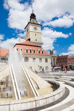 BRASOV, ROMANIA - JULY 30: The council square on July 30, 2010 in Brasov, Romania. In 2010 Brasov turns 775 years from historical attestation.のeditorial素材
