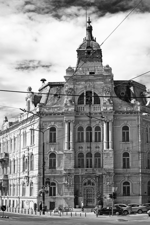 TIMISOARA, ROMANIA - AUGUST 19: City street in downtown Timisoara on August 19, 2010 in Romania. Timisoara is the third largest city in Romania.のeditorial素材