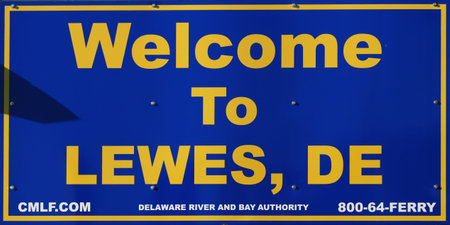 lEWES, DELAWARE, AUGUST 26,2016  A welcome to Lewes, Deleware sigh posted at the entrance form toh Cape May Ferry.のeditorial素材