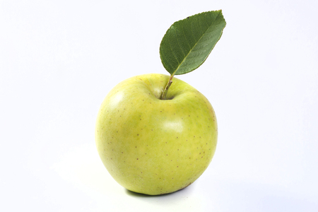 apple isolated on whitw backgraundの写真素材