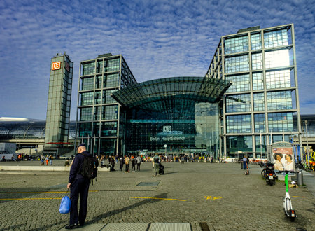 Berlin , Germany - 10.16.2023: Berlin Train Station. Hauptbahnhof.のeditorial素材