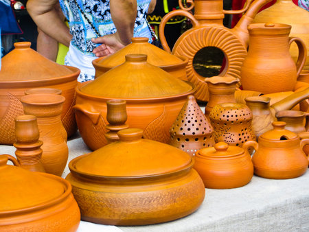 Clay pots on Sorochyn fair