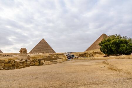 Cairo, Egypt - December 8, 2018: View on great pyramids and Sphinx in Giza plateau. Cairo, Egyptのeditorial素材