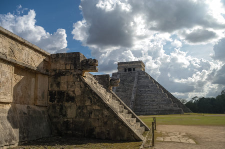 Maya Pyramid, Chichen-Itza , Mexico