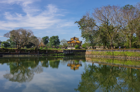 Pavilion and pond with reflection in the royal forbidden city, Hue, Vietnamのeditorial素材