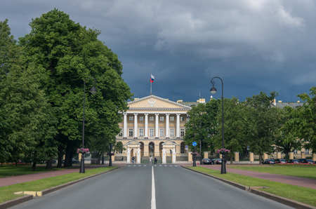 Facade of the Smolny Institute (the official residence of the governor of St.Peterburg now) with a Lenin statue in the foreground. Russiaのeditorial素材