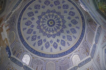 Samarkand, Uzbekistan - April 26, 2015: Ornament of tomb in Shah-I-Zinda memorial complex, necropolis in Samarkand, Uzbekistan. UNESCO World Heritageのeditorial素材