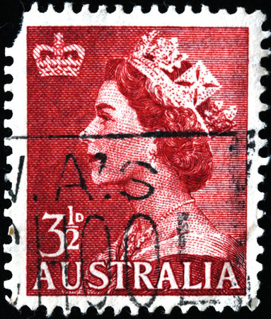 AUSTRALIA - CIRCA 1960s: A stamp printed in Australia shows Queen Elizabeth II, circa 1960s のeditorial素材