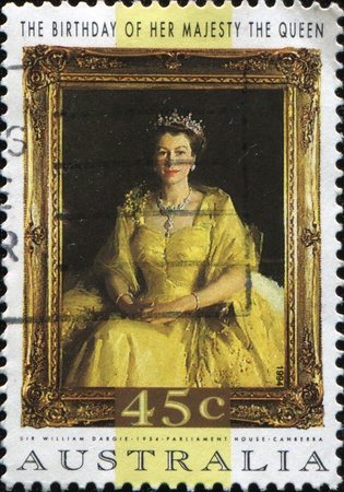 AUSTRALIA - CIRCA 1994: A stamp printed in Australia shows Queen Elizabeth II in crown, circa 1994のeditorial素材