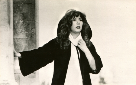 USSR  - CIRCA 1984  Postcard printed in Ukraine  ex-USSR  shows Alla Pugacheva in movie Zhenshchina, kotoraya poyot  The Woman Who Sings , Mosfilm, 1978, circa 1984のeditorial素材