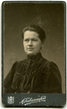 RUSSIA - CIRCA  1905  An antique photo shows woman, Kiev, Russian Empire, now Ukraine, 1905のeditorial素材