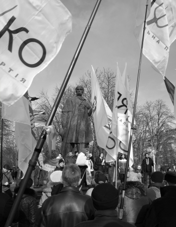 UKRAINE, LUGANSK - JANUARY 12, 2014: Opposition rally in the center of Lugansk near the monument of Ukranian peoet Taras Shevchenkoのeditorial素材