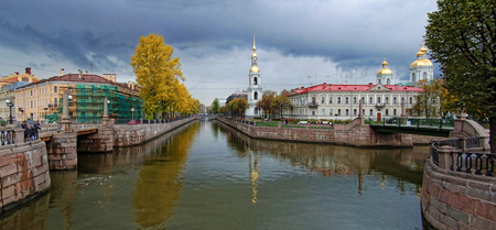 Town view in autumn at Saint-Petersburg city, Russian Federationのeditorial素材